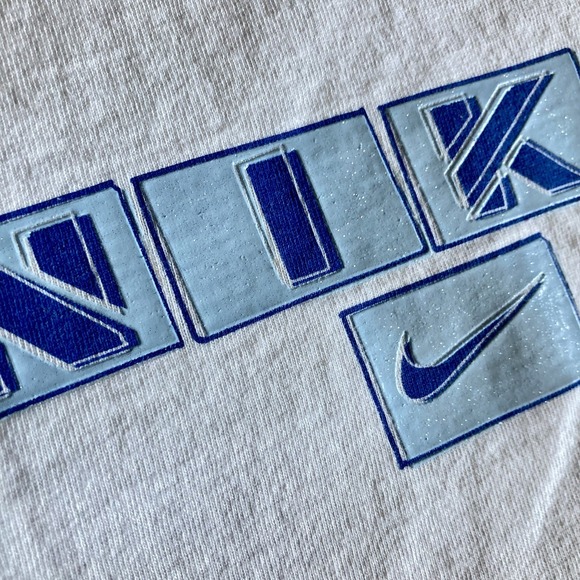 Vintage Nike TShirt L Spell Out Puff Print Glitter Logo Center Swoosh USA Y2K 99 - Picture 4 of 14